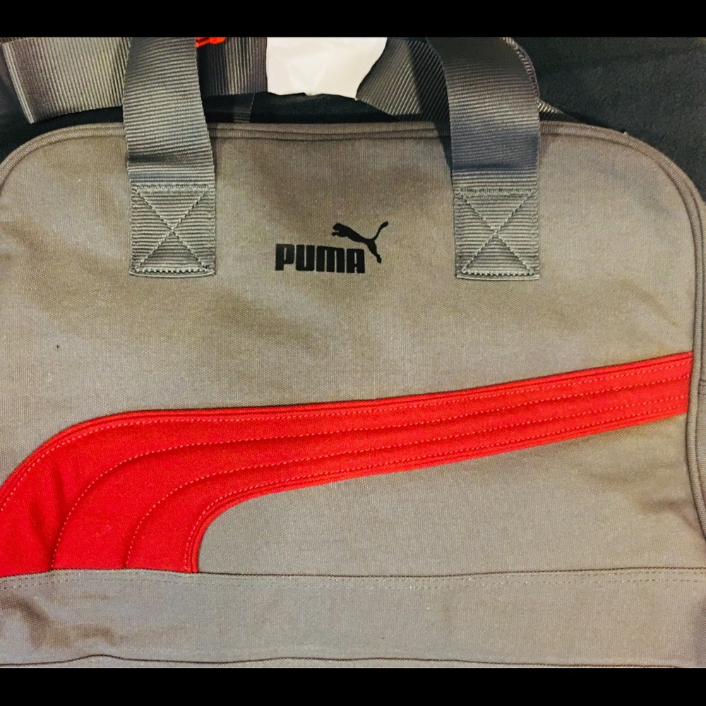 🔴BRAND NEW: The Puma Heritage Grip Bag